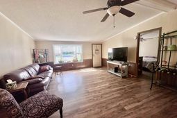 3095 Palmetto Dr. photo 4