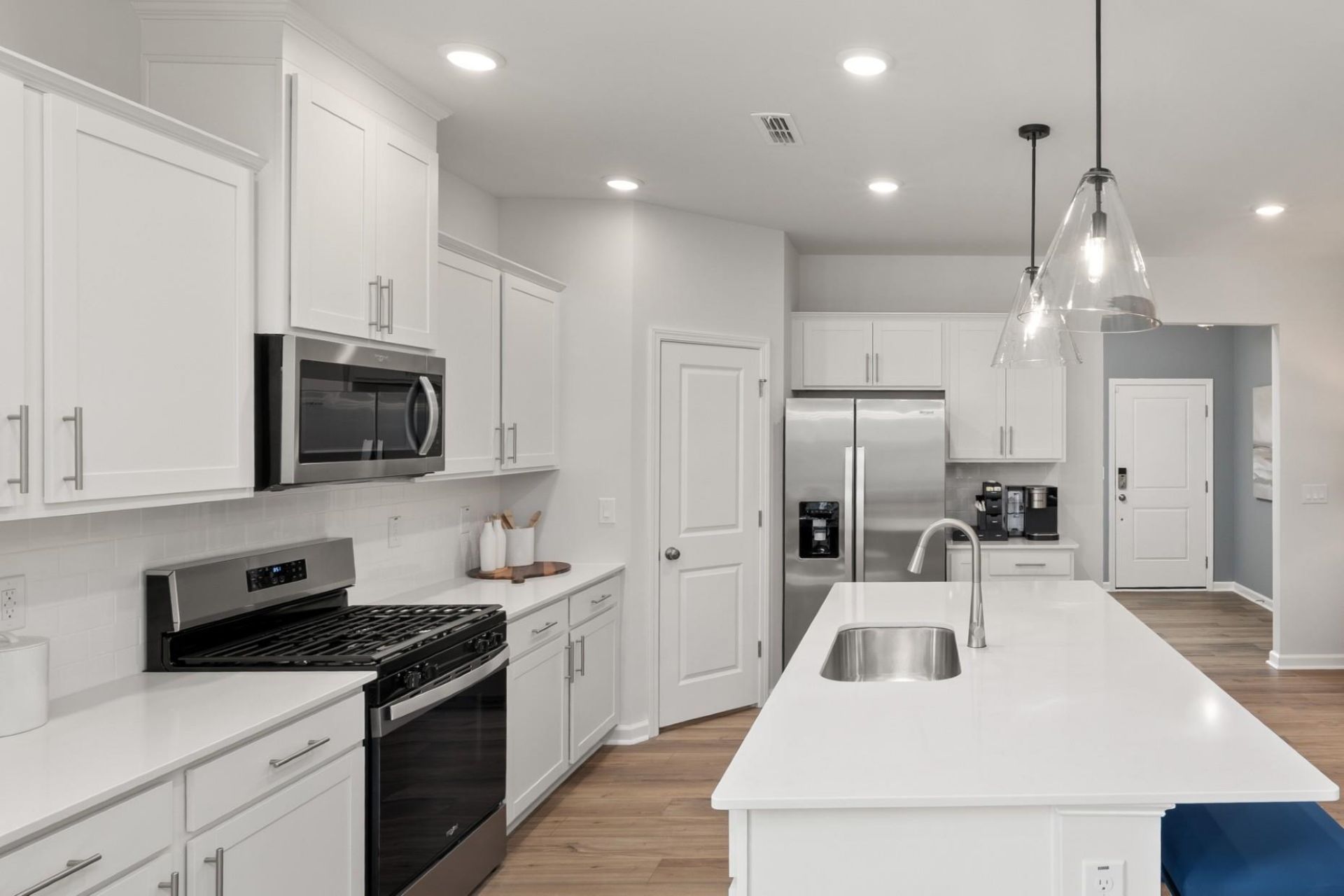 2301 Watershed Way  Photo 4