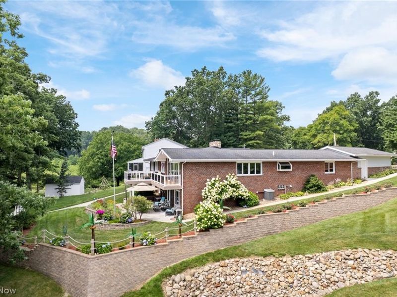 114 Lake Front Drive, Green, OH 44319 Photo 13