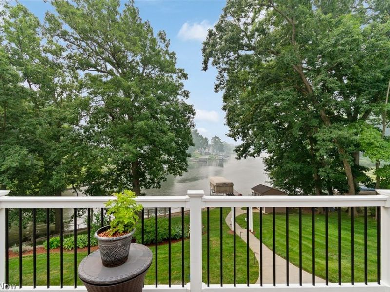114 Lake Front Drive, Green, OH 44319 Photo 15