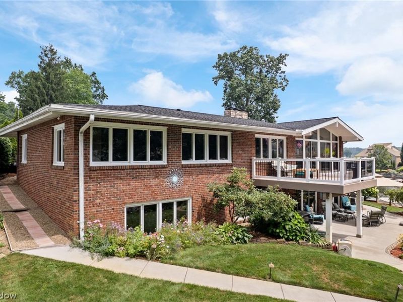 114 Lake Front Drive, Green, OH 44319 Photo 4
