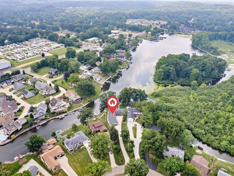 114 Lake Front Drive, Green, OH 44319 Photo 5