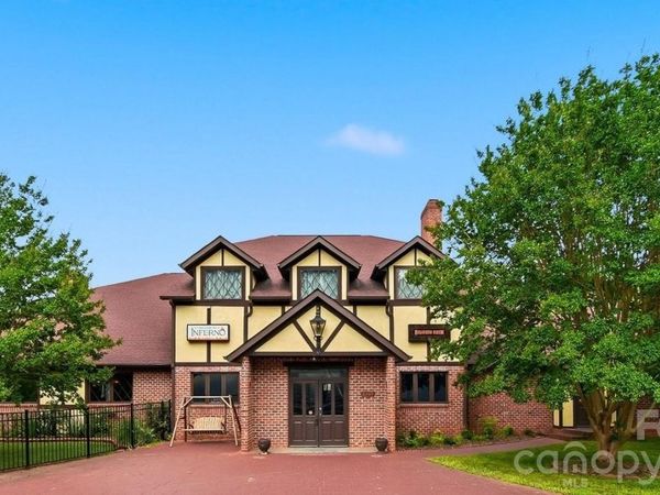 2289 St Pauls Church Road, Newton, NC 28658