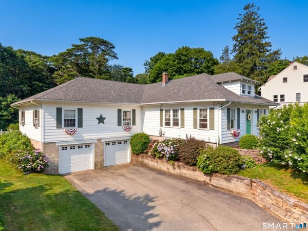 43 Upper Bartlett, Waterford, CT 06375
