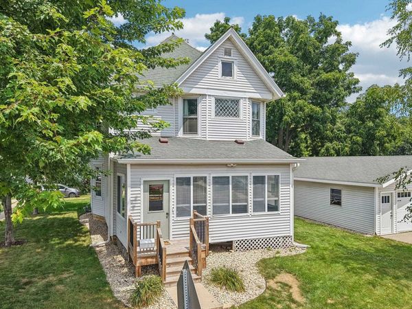 201 E 3rd Street, Waunakee, WI 53597