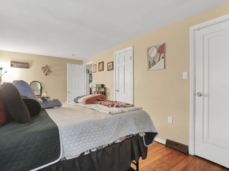 2261 Medina Avenue, Columbus, OH 43211 Photo 15
