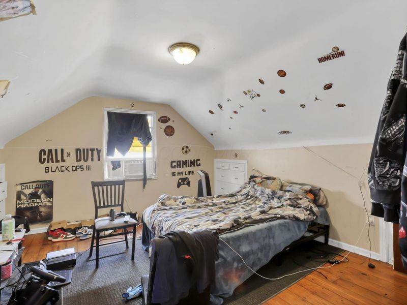 2261 Medina Avenue, Columbus, OH 43211 Photo 16