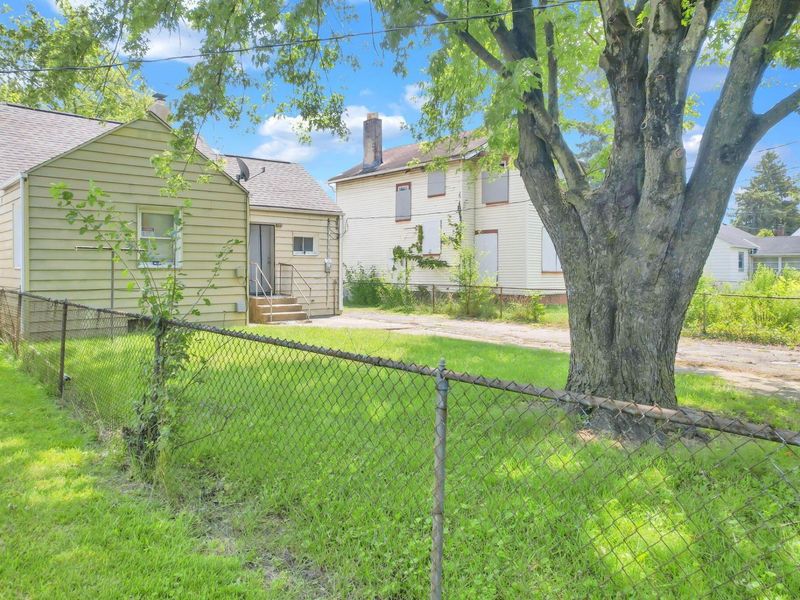2261 Medina Avenue, Columbus, OH 43211 Photo 17