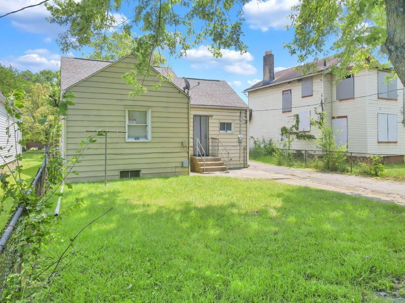 2261 Medina Avenue, Columbus, OH 43211 Photo 18