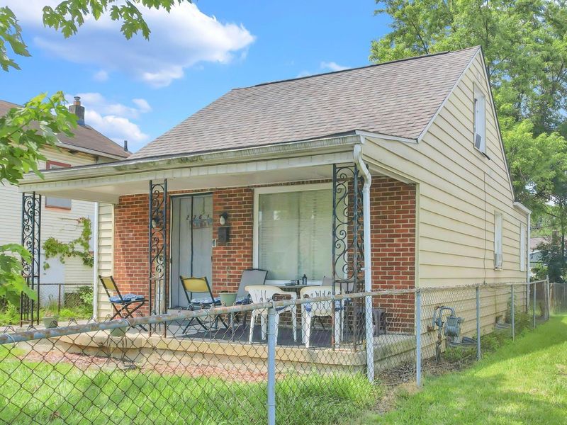 2261 Medina Avenue, Columbus, OH 43211 Photo 3