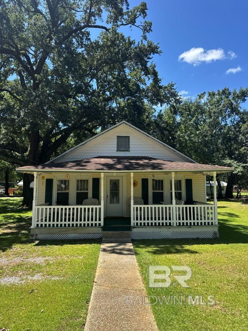 615 W Section Avenue, Foley, AL 36535 Main Photo