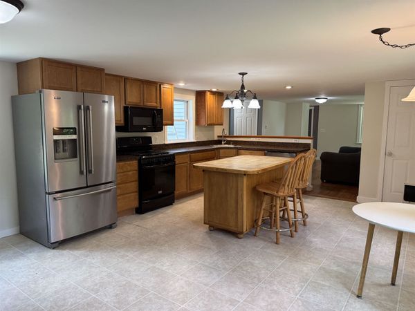 136 Village Road, Langdon, NH 03602