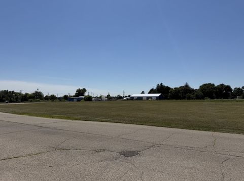 Main Photo