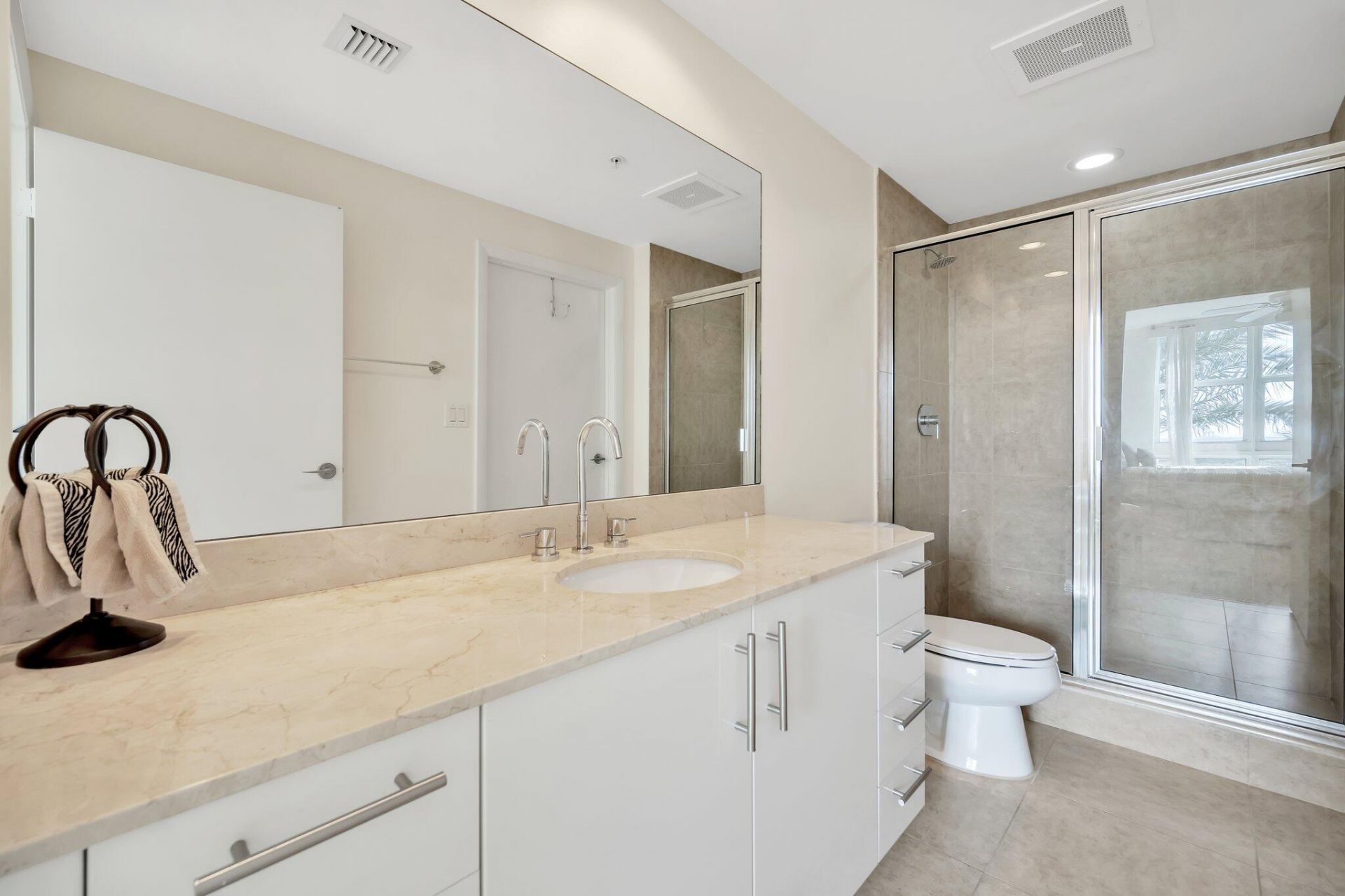 550 Okeechobee Boulevard, Unit 1205, West Palm Beach, FL 33401 Photo