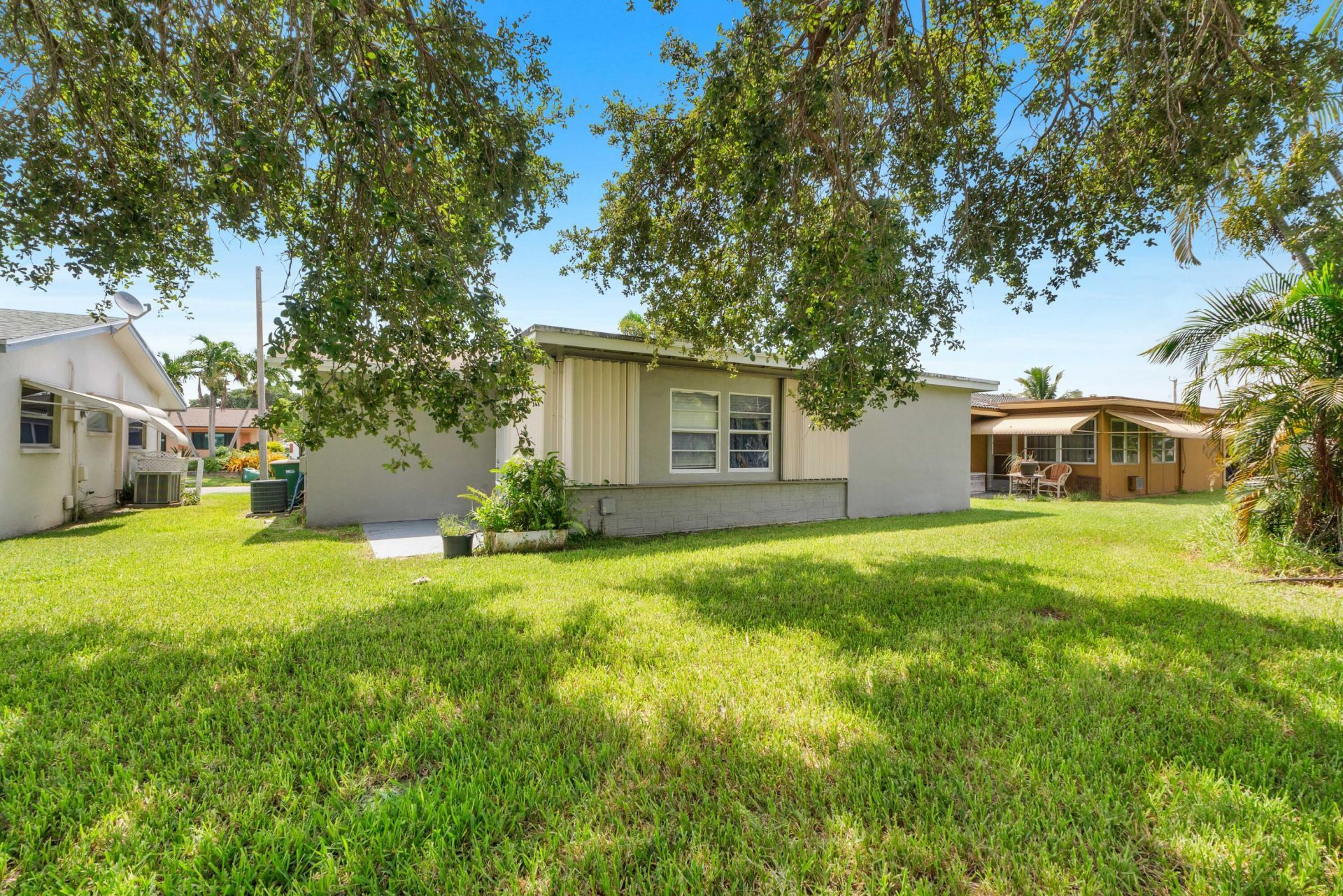 5711 NW 65th Way, Tamarac, FL 33321 Photo