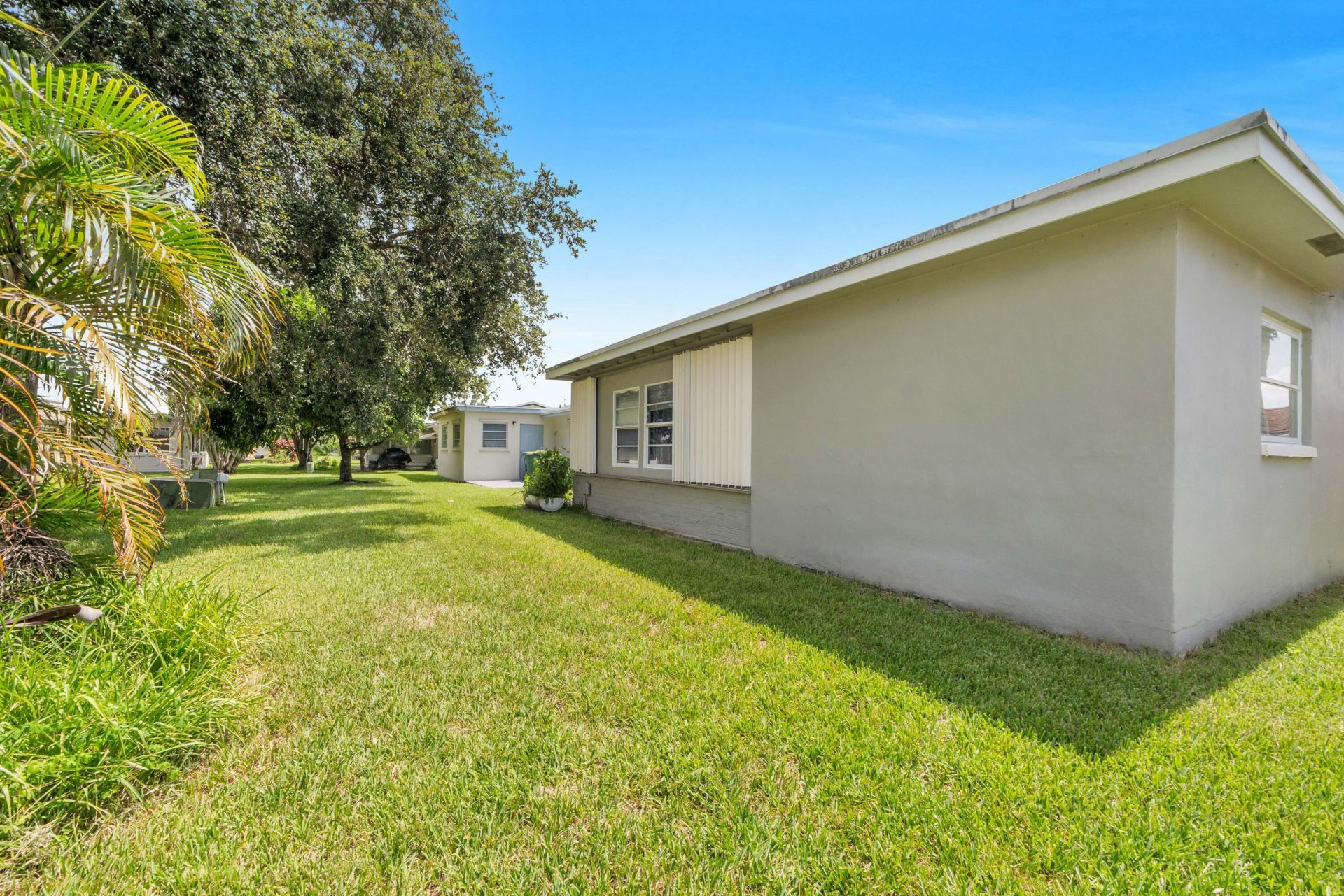 5711 NW 65th Way, Tamarac, FL 33321 Photo