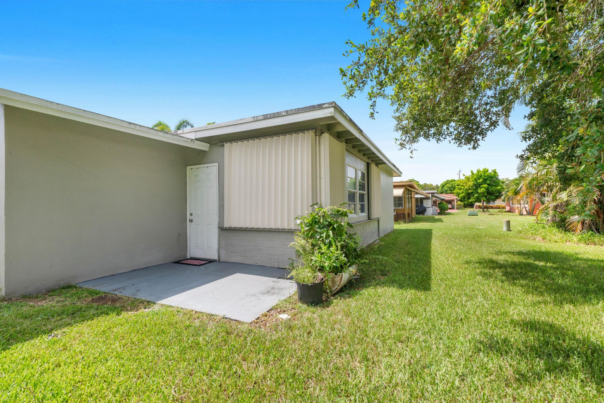 5711 NW 65th Way, Tamarac, FL 33321 Photo