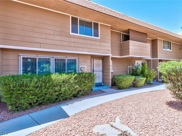 2510 S Paradise Village Way, Las Vegas, NV 89120