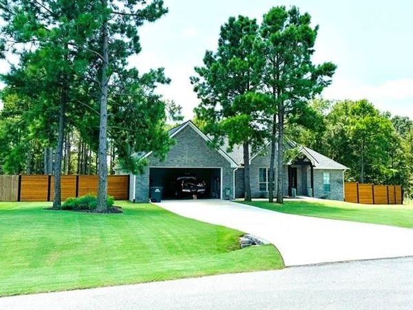 19355 Cedarpark Place, Lindale, TX 75771