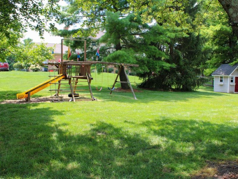 7905 Strawberry Hill Lane, Deerfield Twp., OH 45039 Photo 6