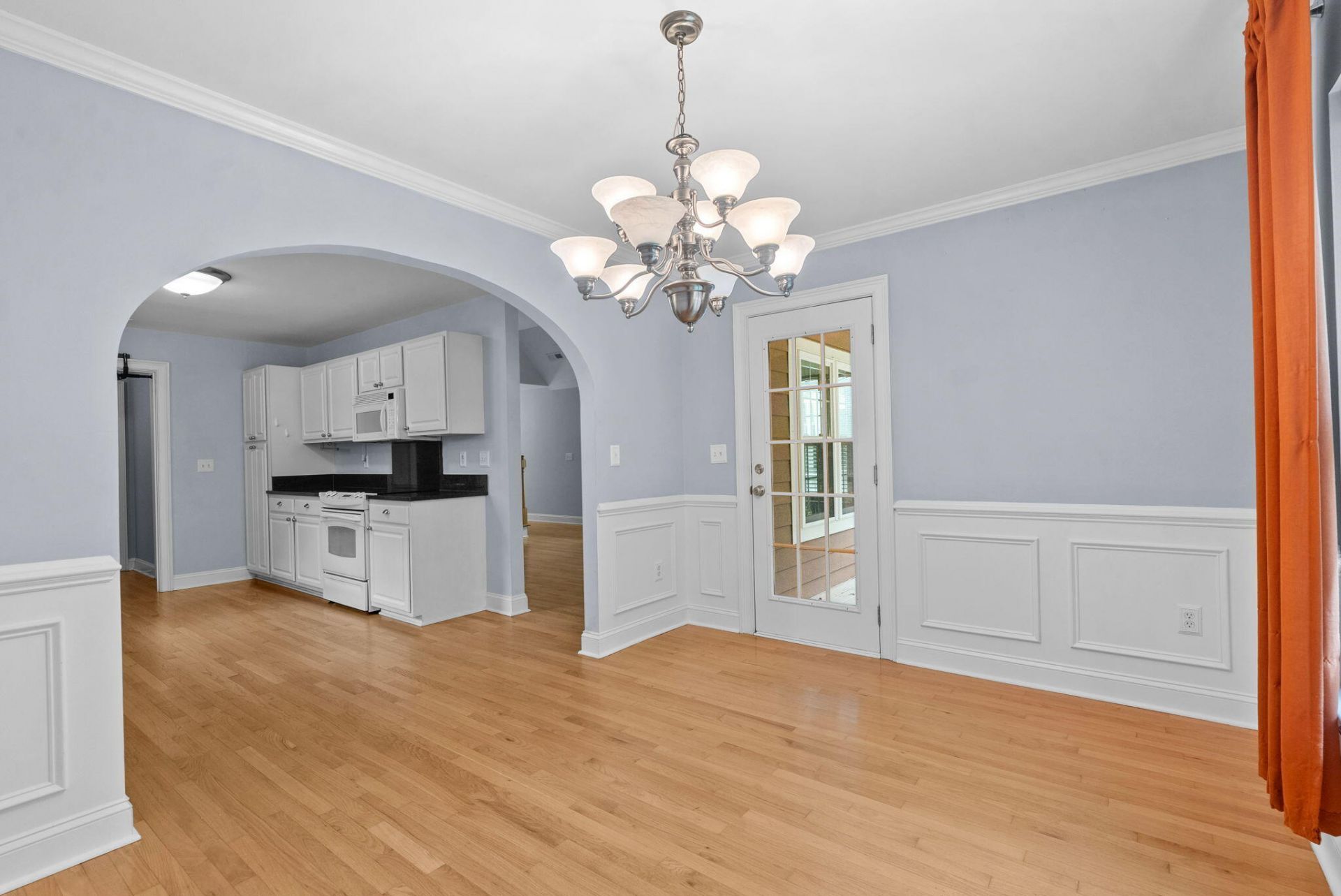669 Fair Spring Drive Photo 18