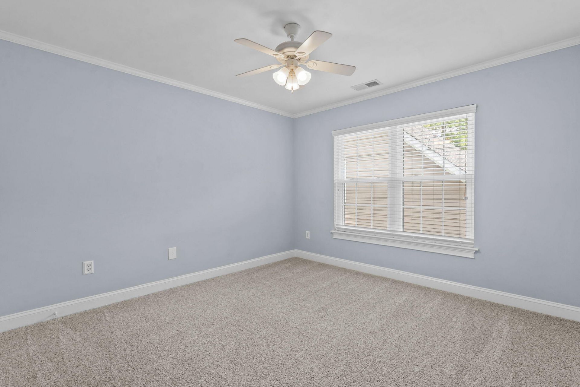 669 Fair Spring Drive Photo 29