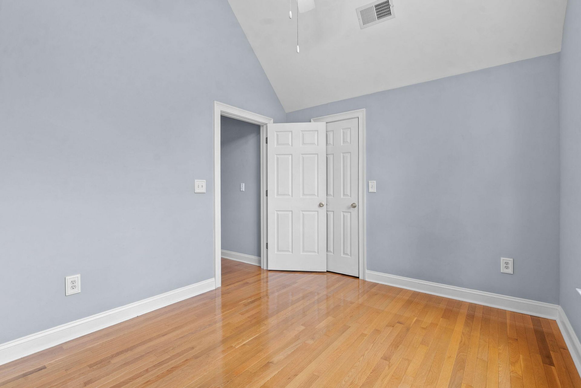 669 Fair Spring Drive Photo 33