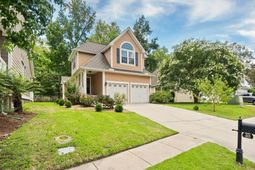 669 Fair Spring Drive photo 4