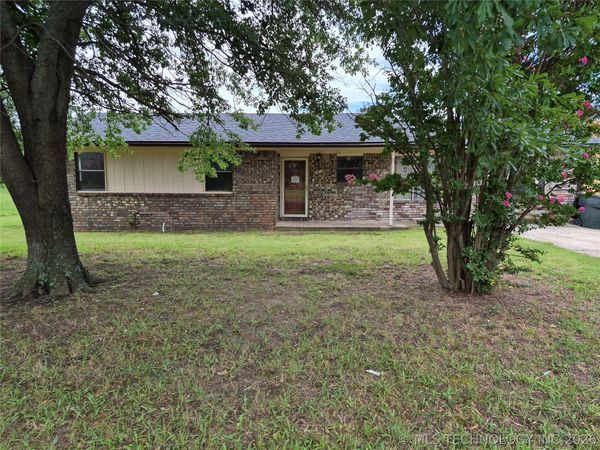 1418 E 1st Street , Okmulgee, OK 74447
