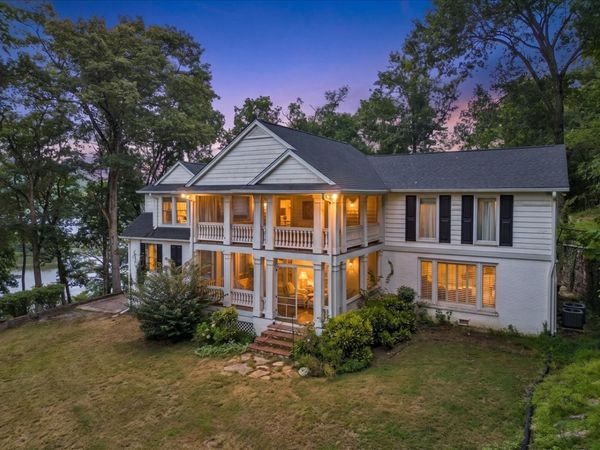 30 Lampley Ln, Chestnut Mound, TN 38552
