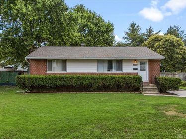 2902 Armen Avenue, Kettering, OH 45432