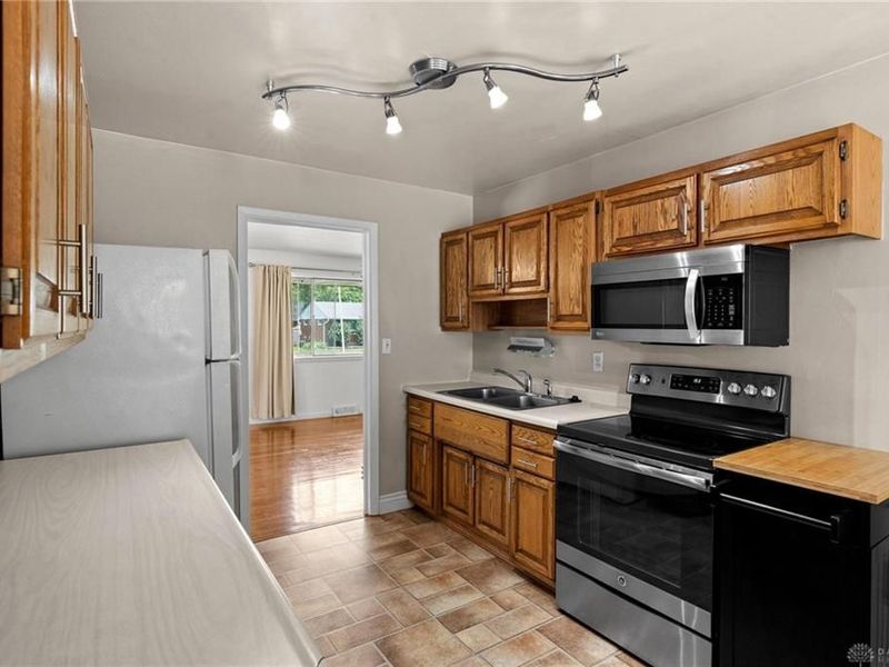 2902 Armen Avenue, Kettering, OH 45432 Photo 14