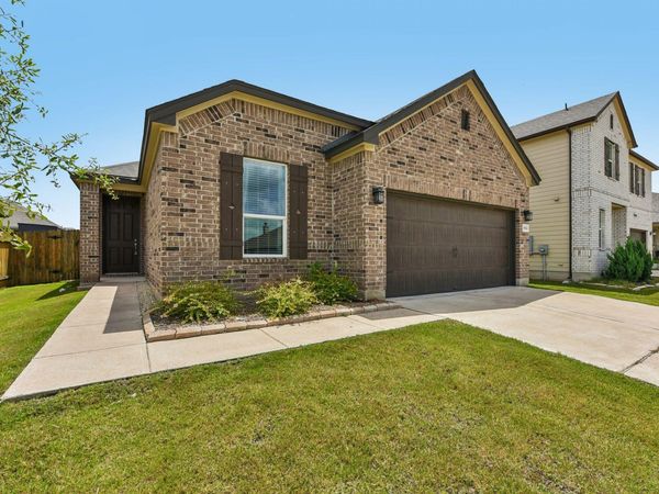 1922 Dragonfly LOOP, Bastrop, TX 78602