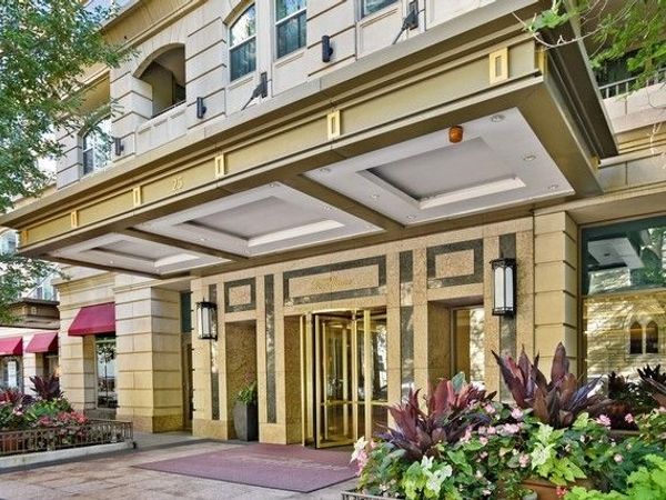 25 E Superior Street , Unit 2102, Chicago, IL 60611