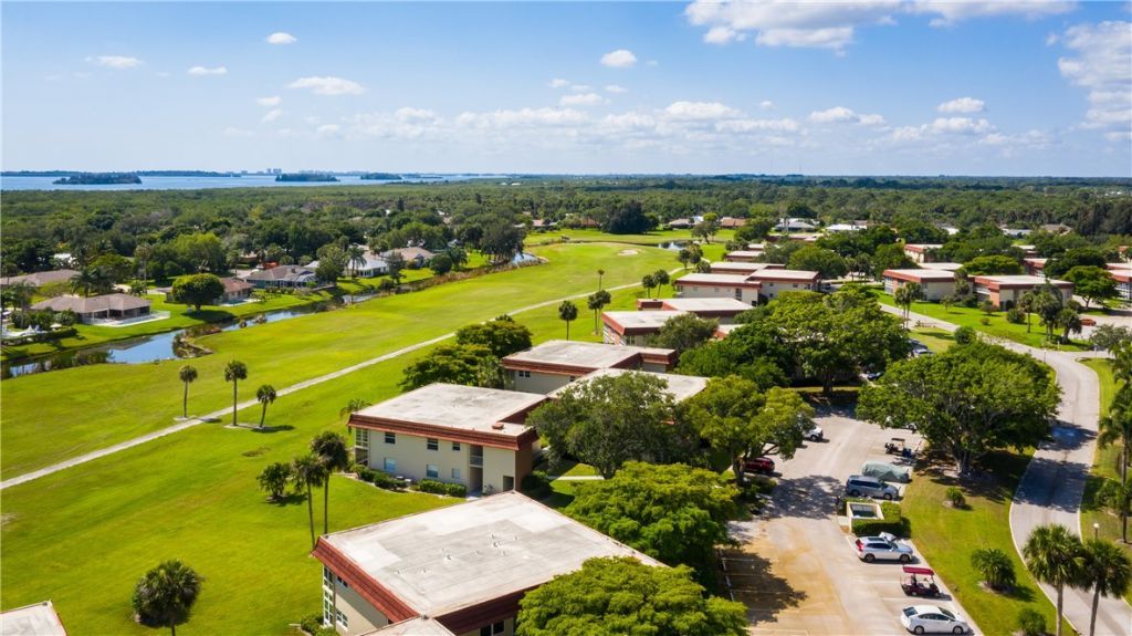 6 Vista Palm Lane, Unit 206, Vero Beach, FL 32962 Photo