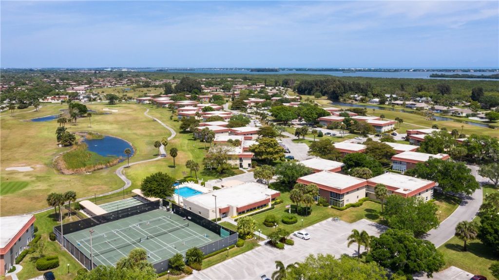 6 Vista Palm Lane, Unit 206, Vero Beach, FL 32962 Photo