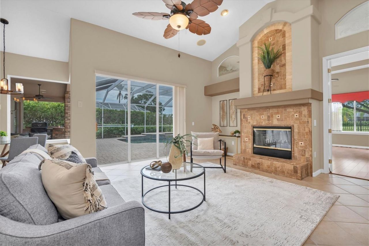 4270 Cove Drive, Palm Harbor, FL 34685 Photo