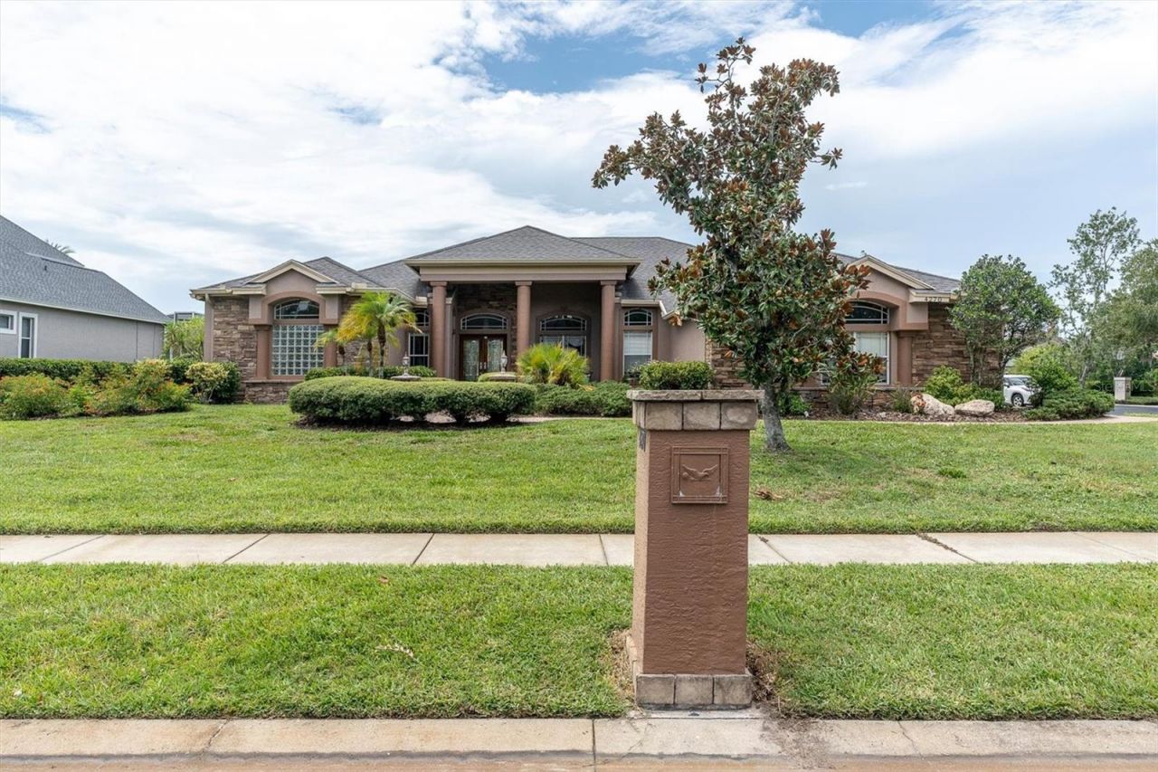 4270 Cove Drive, Palm Harbor, FL 34685 Photo