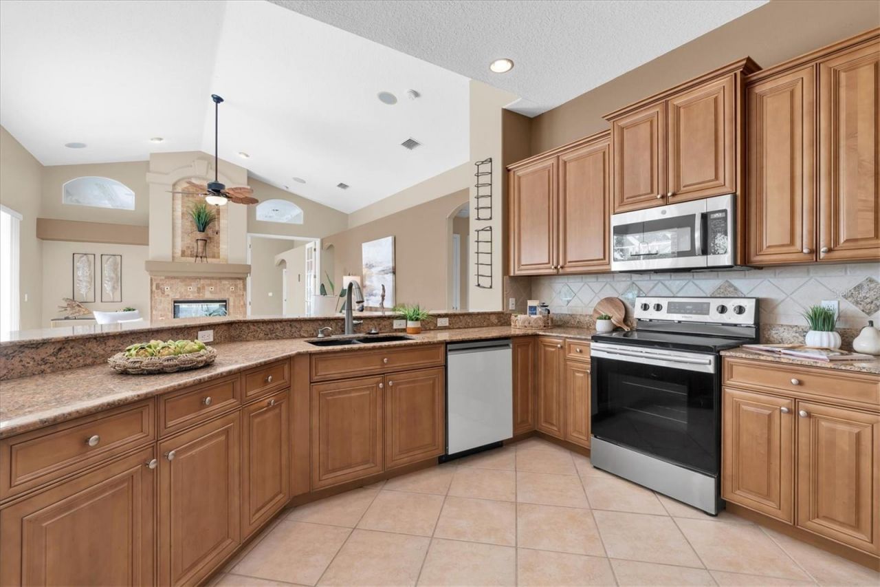 4270 Cove Drive, Palm Harbor, FL 34685 Photo
