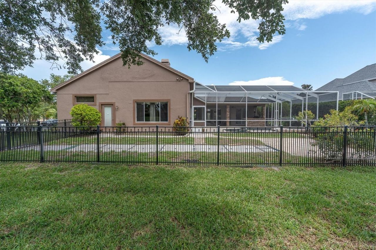 4270 Cove Drive, Palm Harbor, FL 34685 Photo