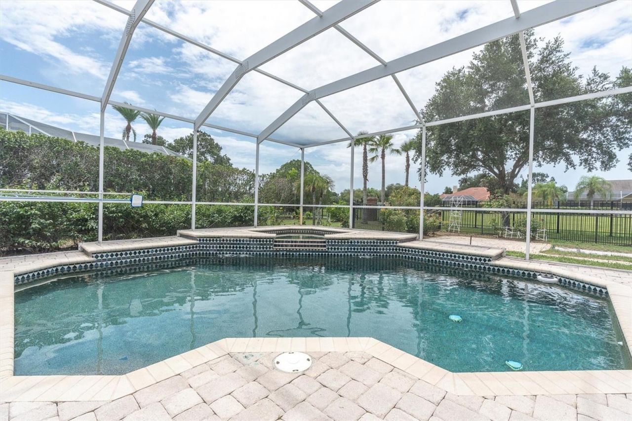 4270 Cove Drive, Palm Harbor, FL 34685 Photo