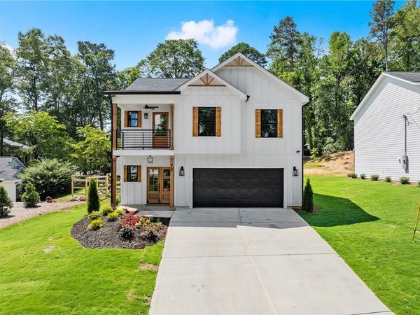 172 Llewellyn st, Clarkesville, GA 30523