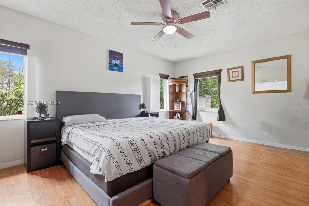 1630 NW 124th St , North Miami, FL 33167 Photo