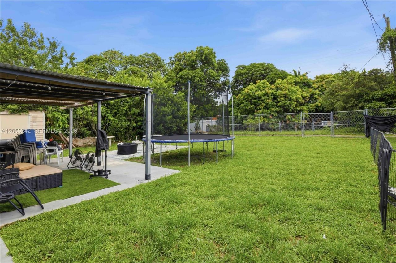 1630 NW 124th St , North Miami, FL 33167 Photo