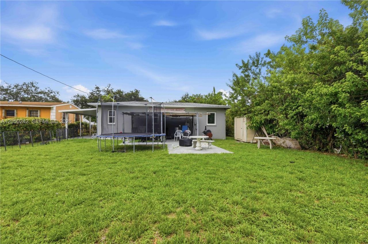 1630 NW 124th St , North Miami, FL 33167 Photo