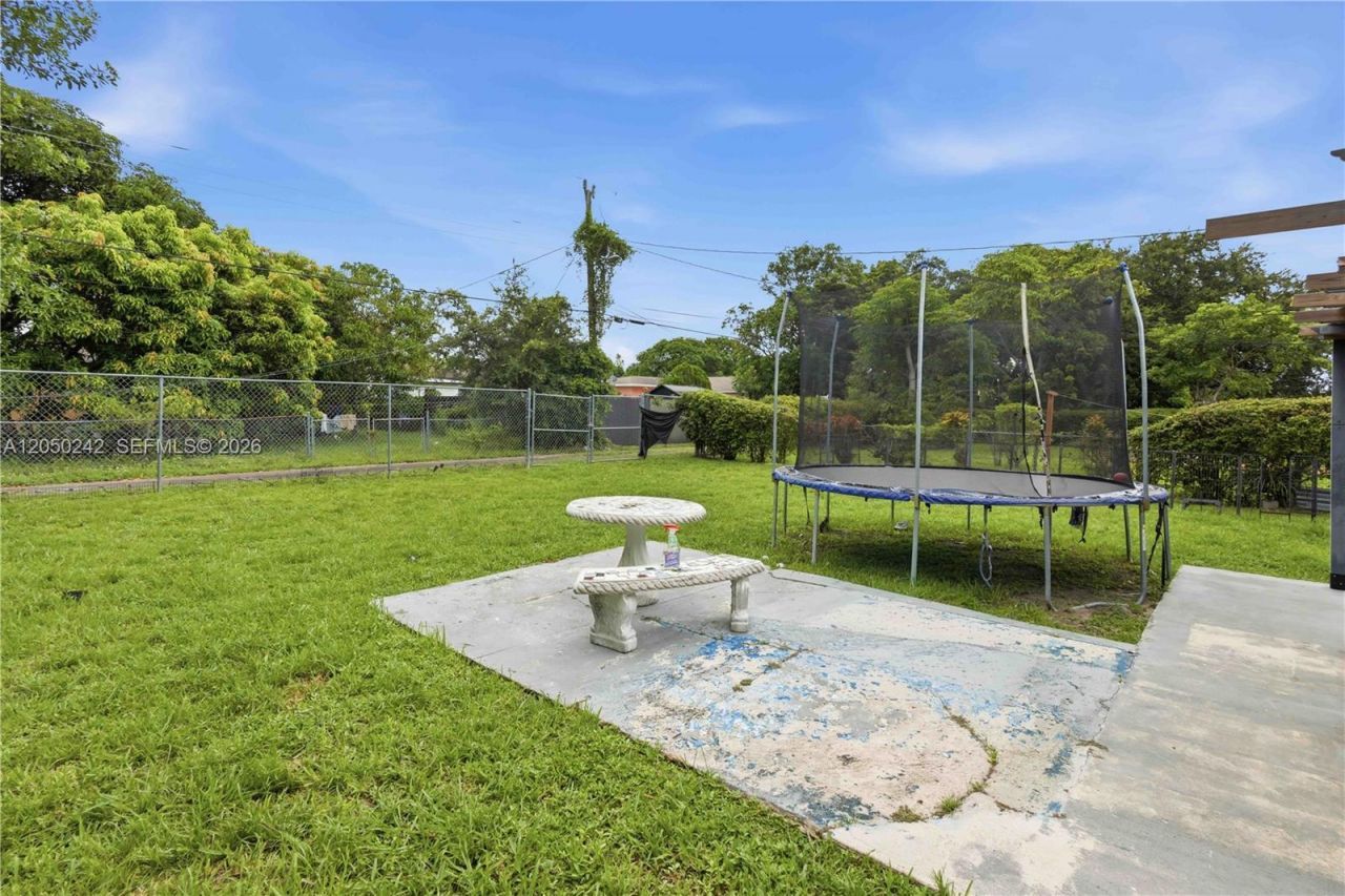 1630 NW 124th St , North Miami, FL 33167 Photo