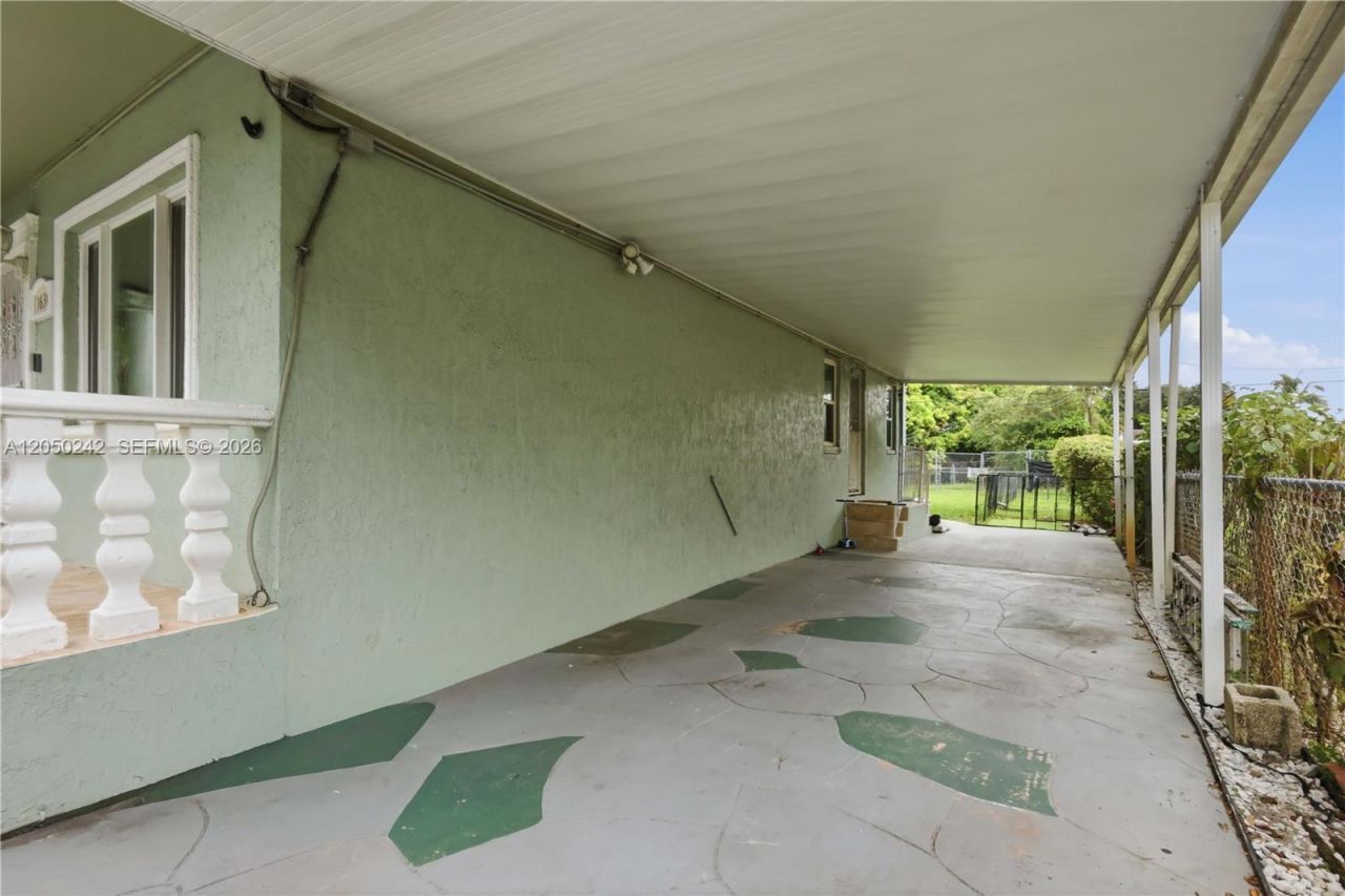 1630 NW 124th St , North Miami, FL 33167 Photo