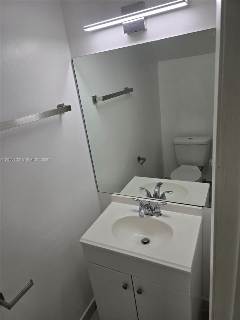 12230 SW 16th Ter , Unit J-102, Miami, FL 33175 Photo