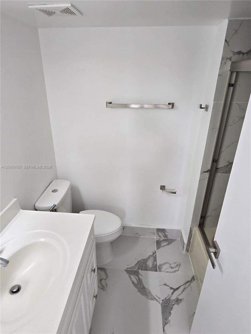 12230 SW 16th Ter , Unit J-102, Miami, FL 33175 Photo