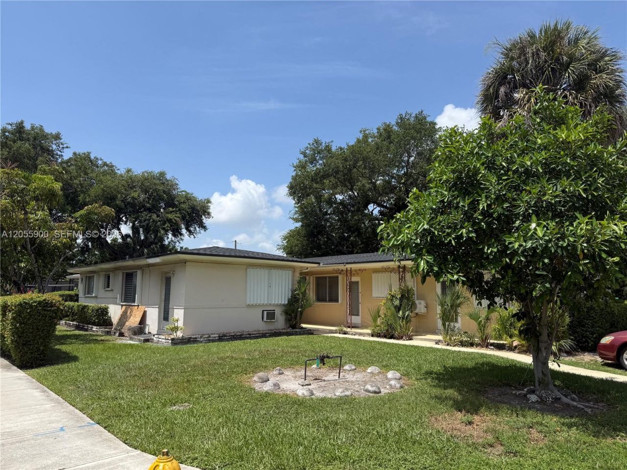 1570 NE 130th St , North Miami, FL 33161 Photo